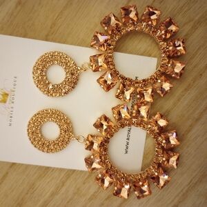 Elegant Gold Statement Earrings